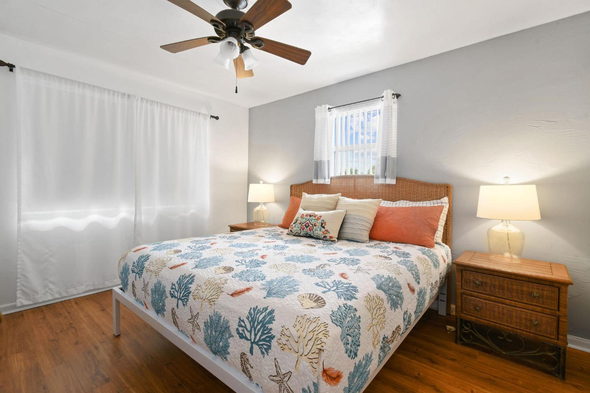 Sunshine Shores Boutique Apartments パーム・ビーチ・ショアーズ エクステリア 写真