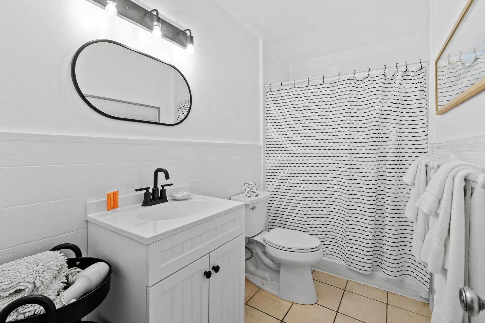 Sunshine Shores Boutique Apartments パーム・ビーチ・ショアーズ エクステリア 写真