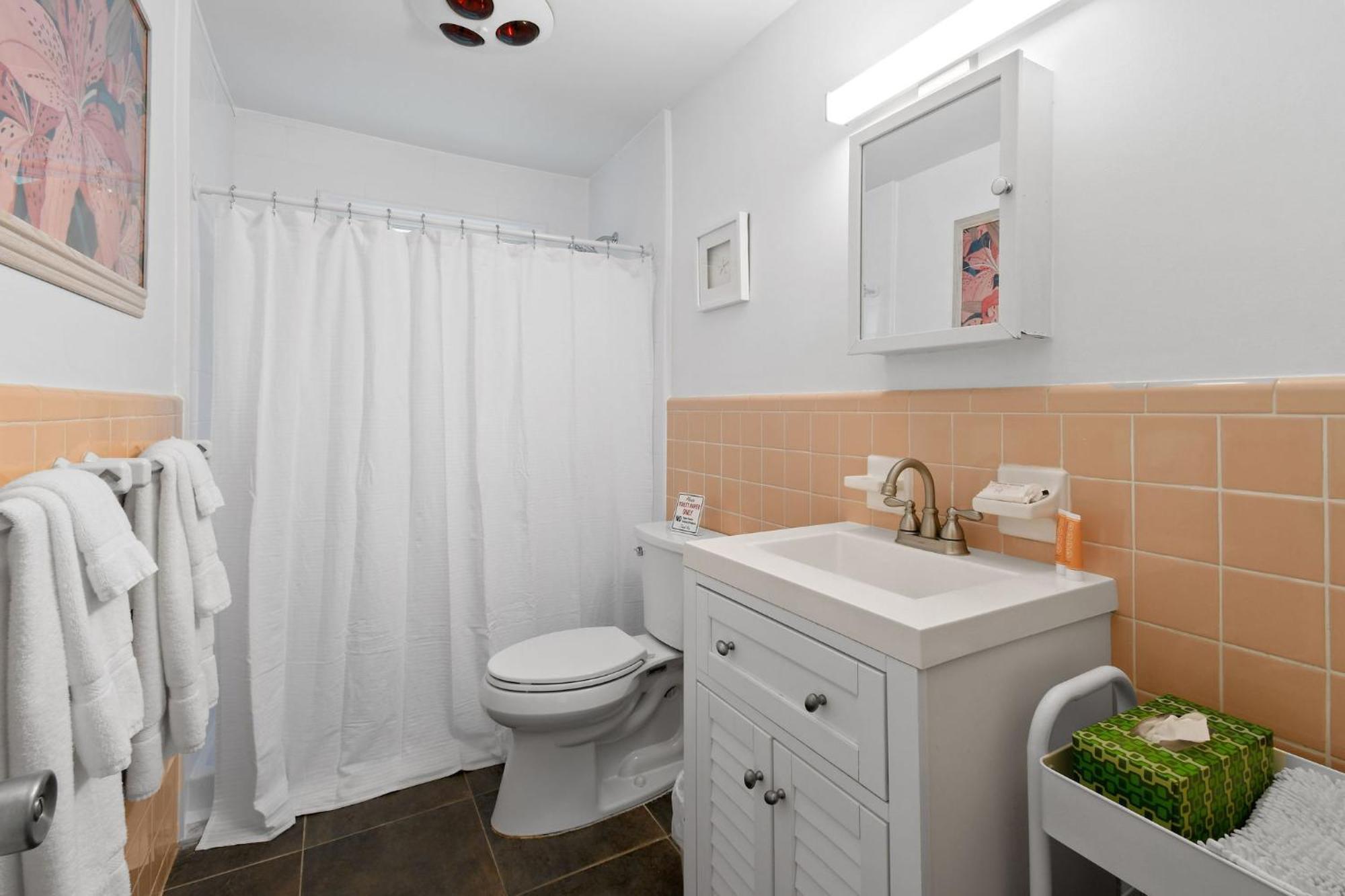 Sunshine Shores Boutique Apartments パーム・ビーチ・ショアーズ エクステリア 写真