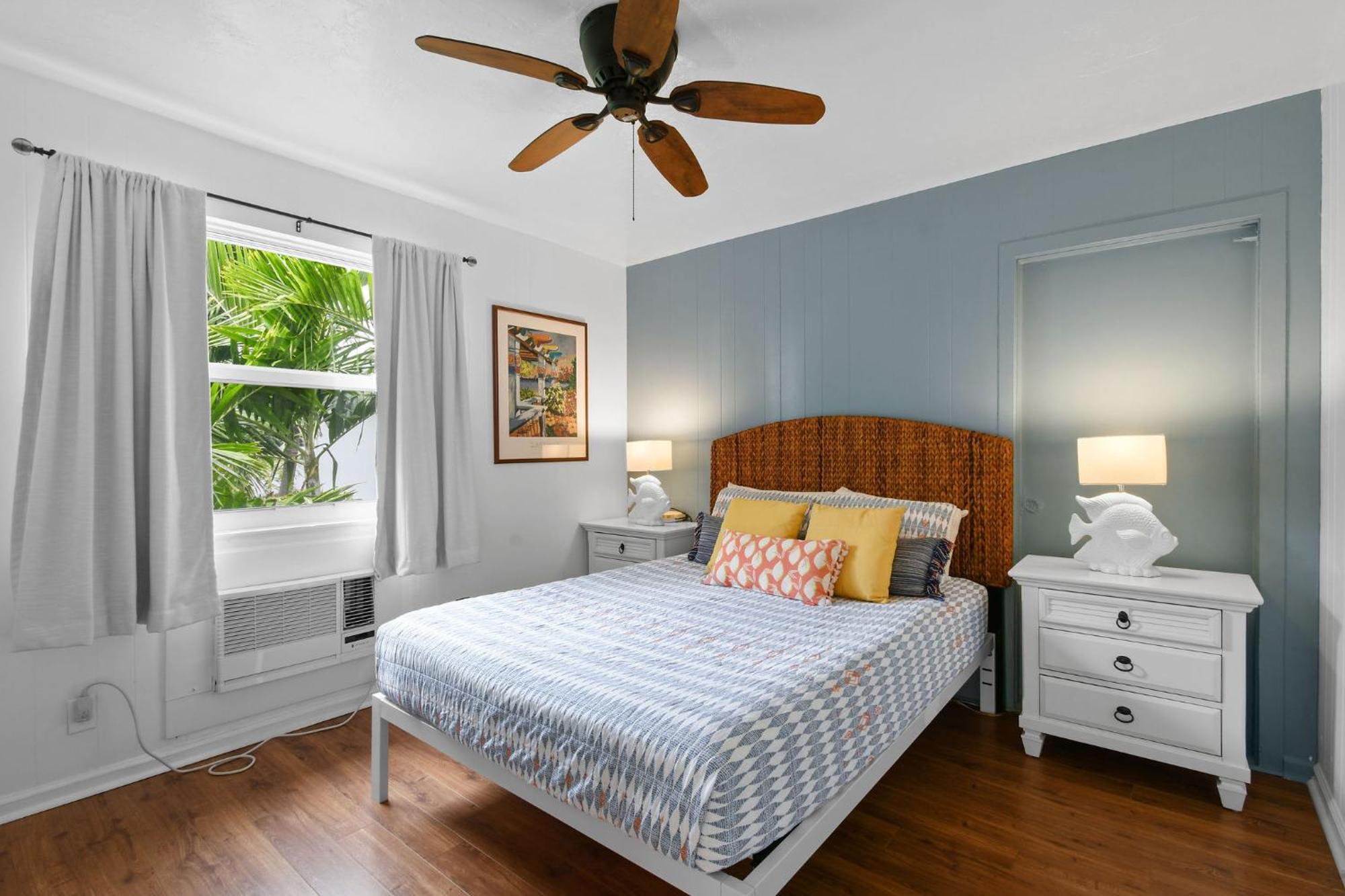 Sunshine Shores Boutique Apartments パーム・ビーチ・ショアーズ エクステリア 写真