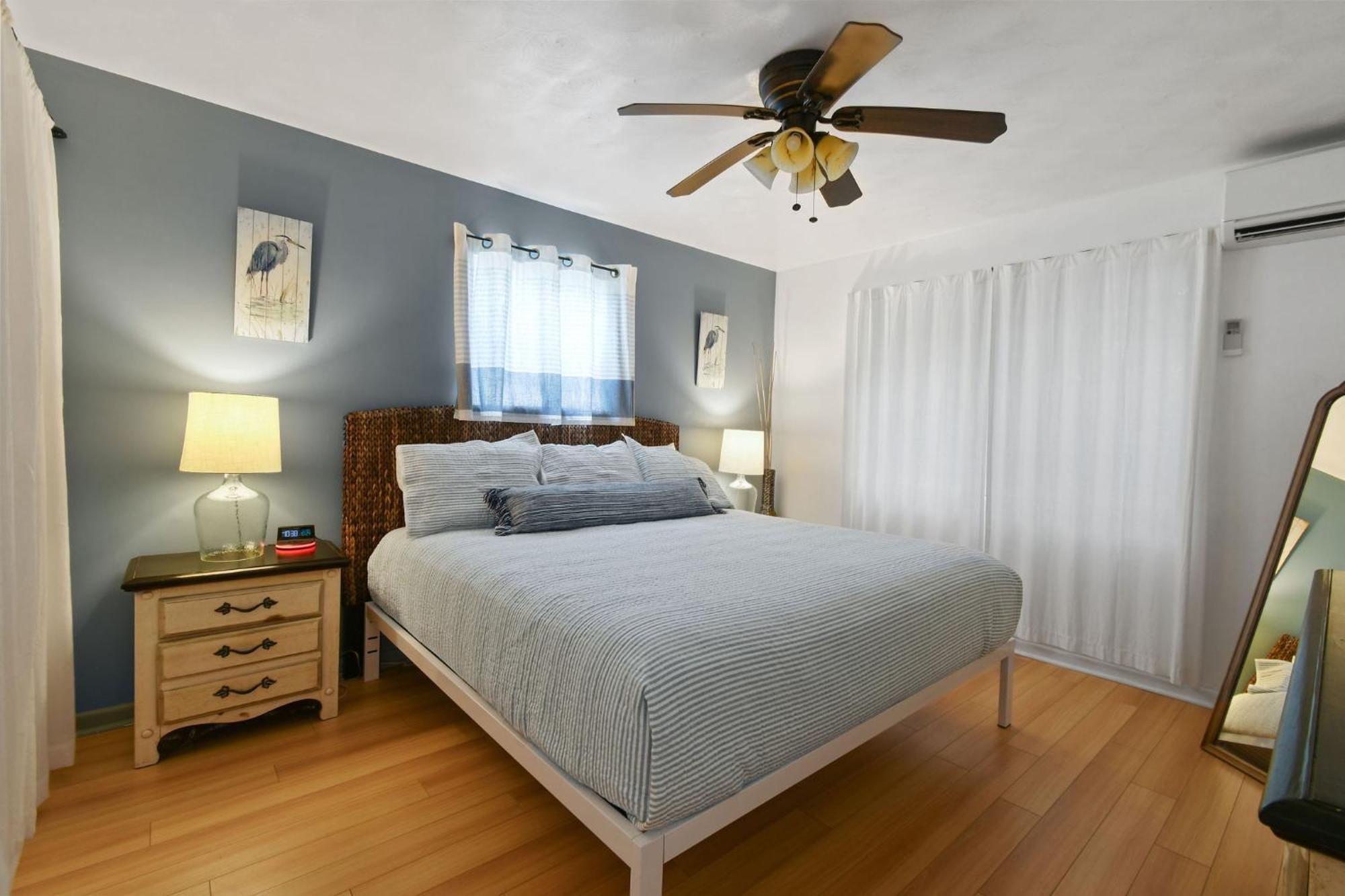 Sunshine Shores Boutique Apartments パーム・ビーチ・ショアーズ エクステリア 写真