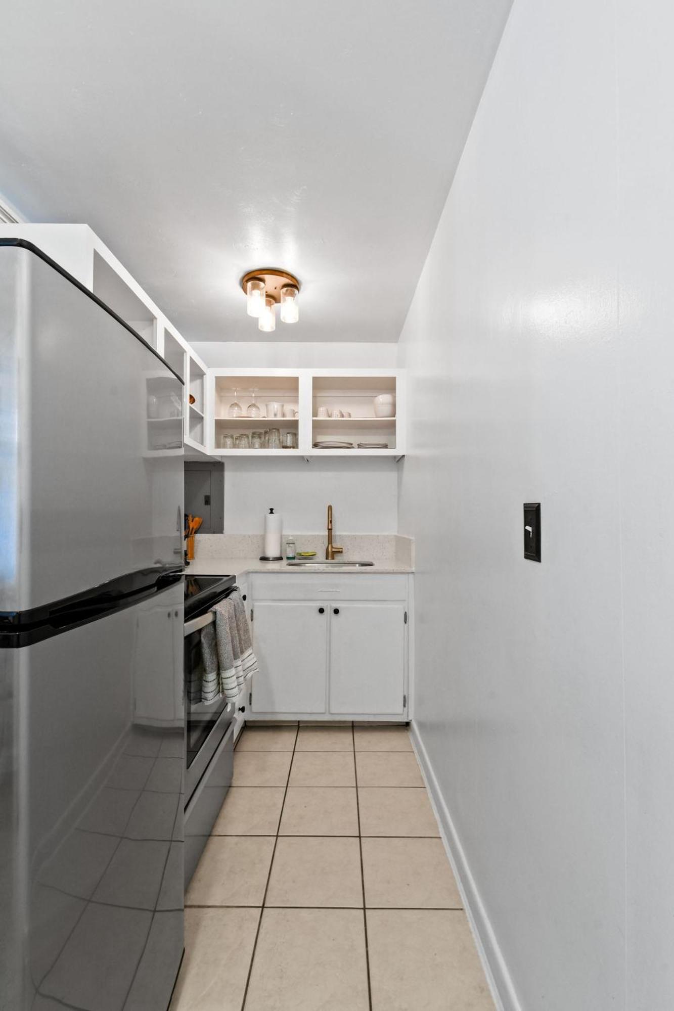Sunshine Shores Boutique Apartments パーム・ビーチ・ショアーズ エクステリア 写真