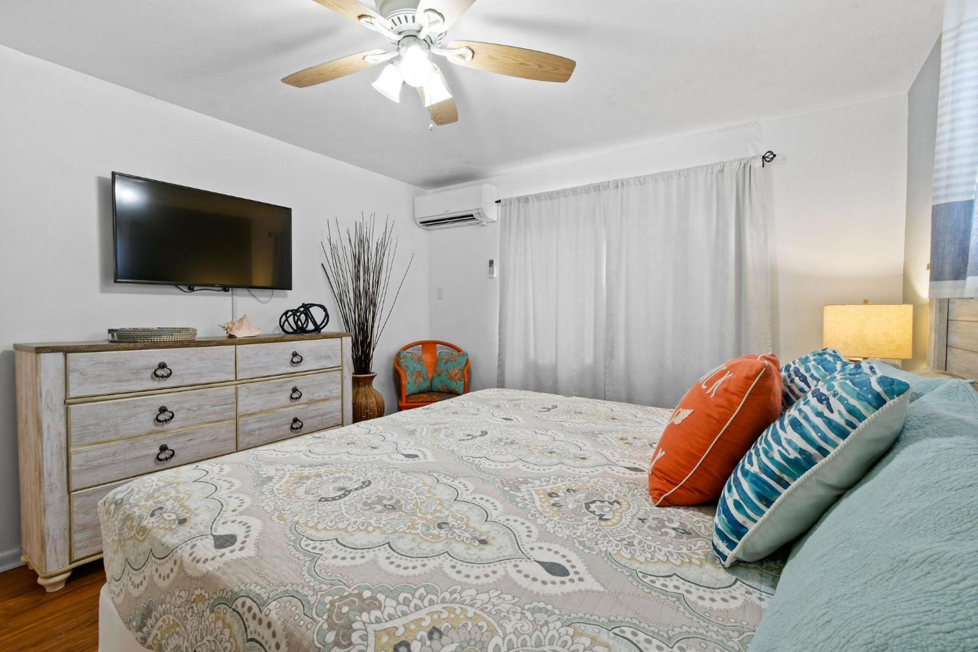 Sunshine Shores Boutique Apartments パーム・ビーチ・ショアーズ エクステリア 写真